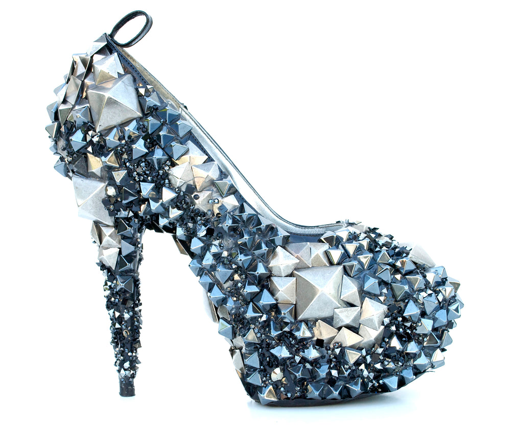 DEV "BASS DOWN LOW" VIDEO 2011