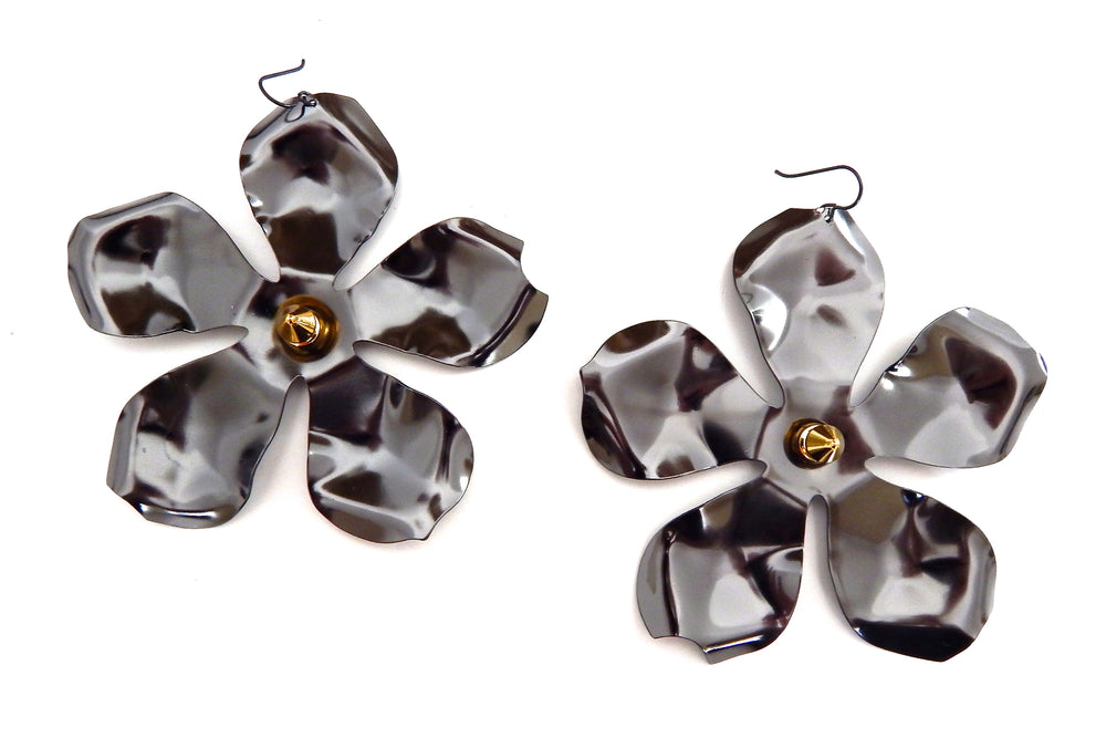 PETAL TO THE METAL EARRINGS
