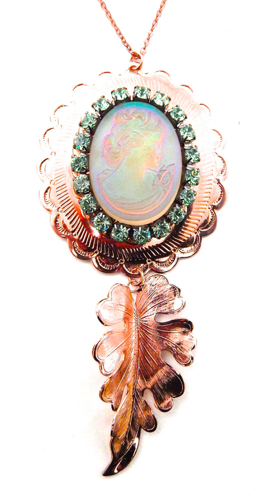 PONDEROSA SPANISH LAVENDER CAMEO CONCHO NECKLACE