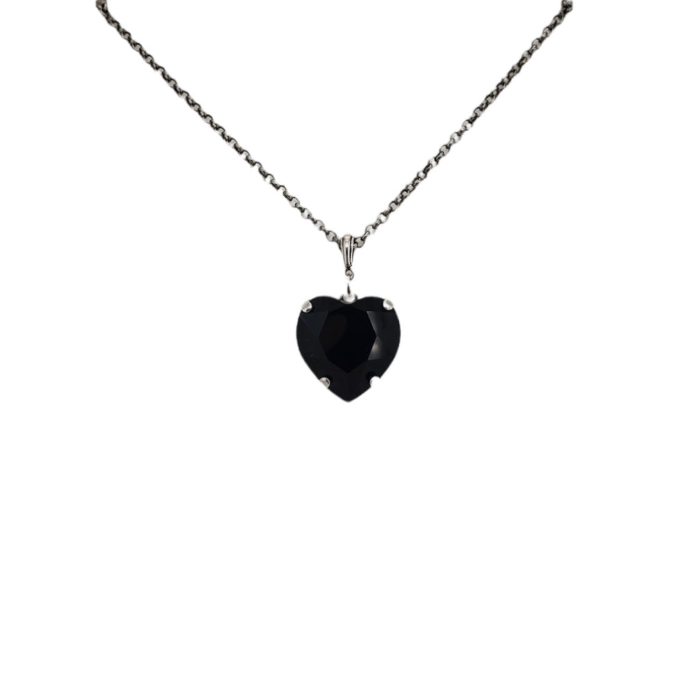 HEART THROB BLACK MAGIC HEART NECKLACE