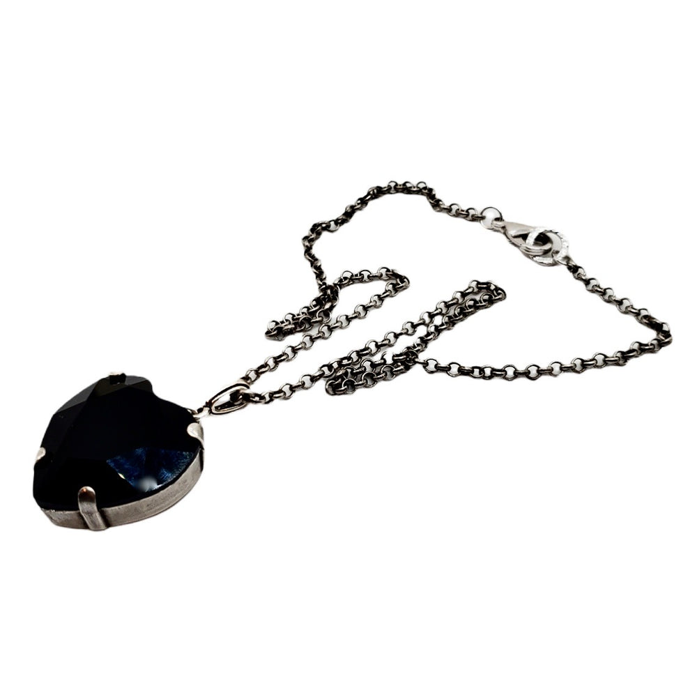 HEART THROB BLACK MAGIC HEART NECKLACE