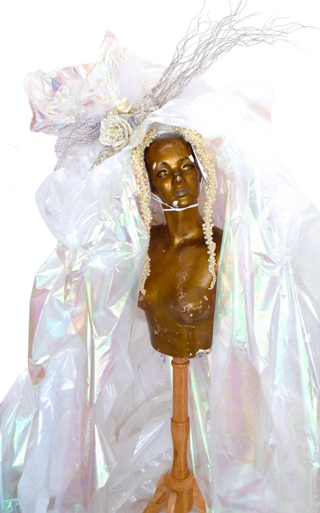 WINTER ROSE HEADPIECE