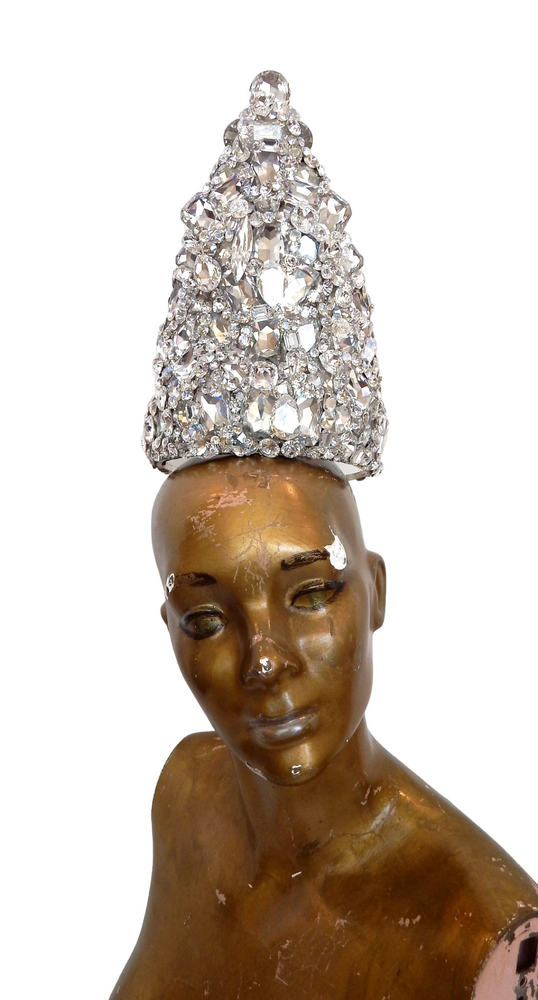 SCANDALOUS MONARCHY CROWN