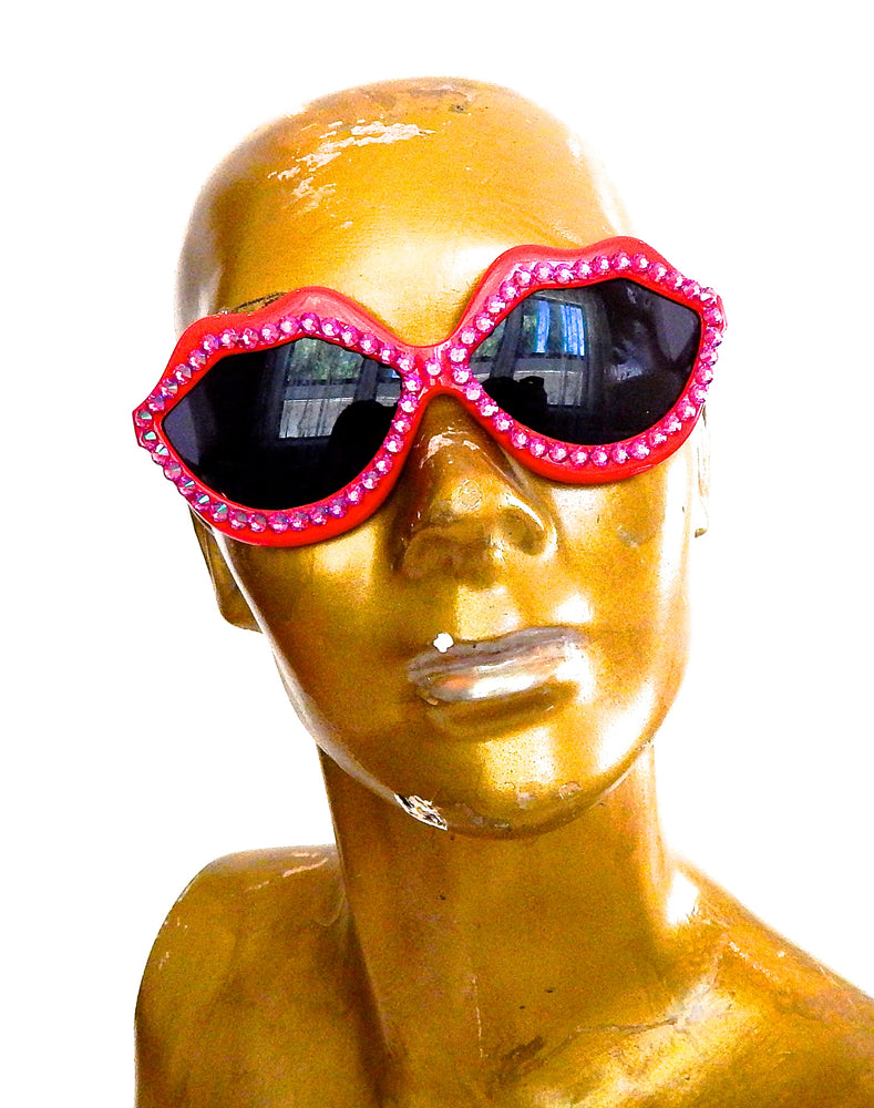 HOT LIPS RASPBERRY QUEEN GLASSES