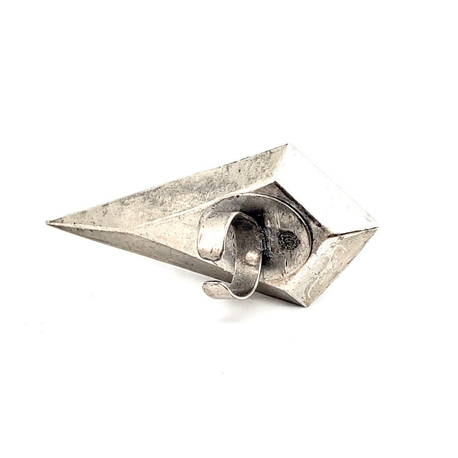 GRAND UNICORN SNUFF RING