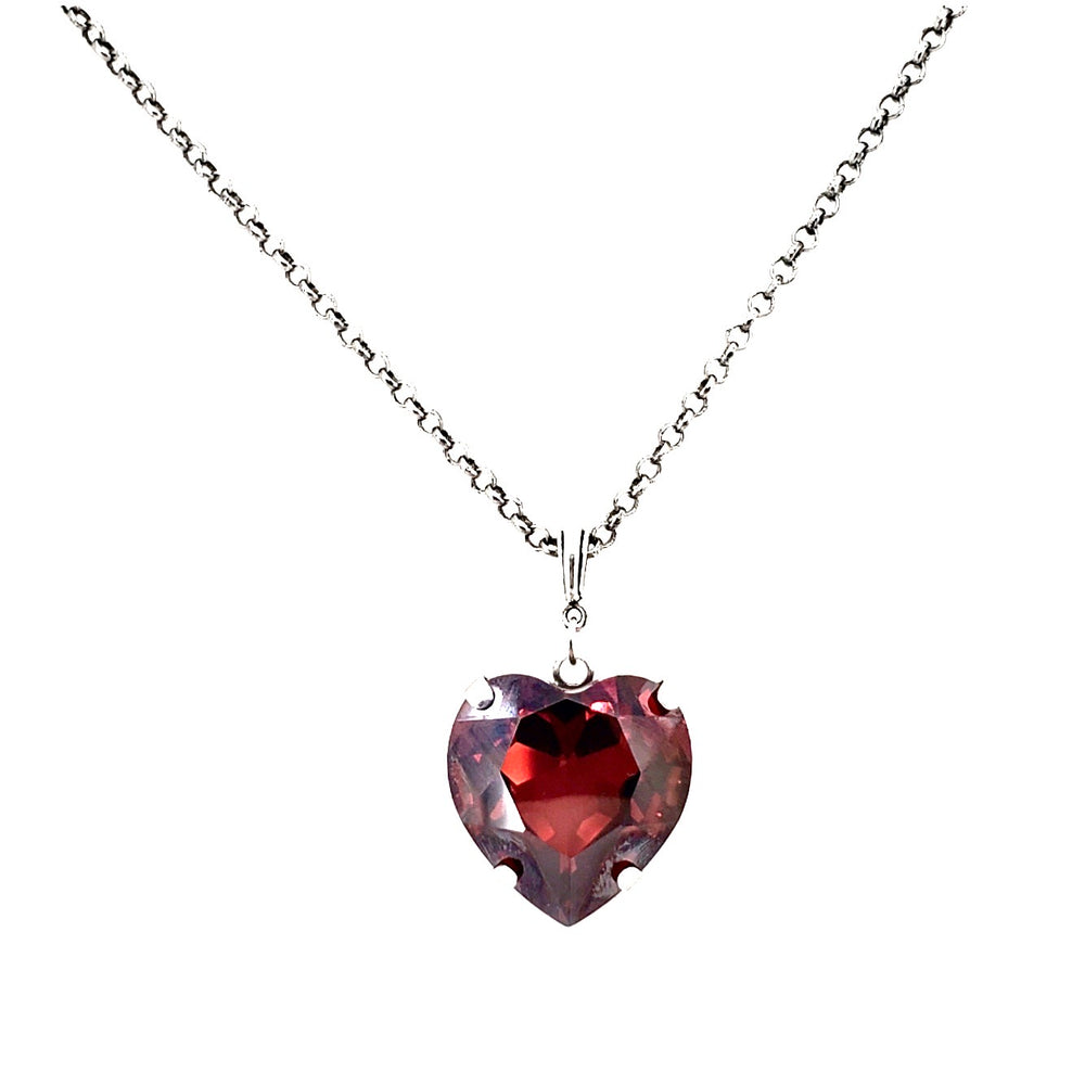 HEART THROB FEVER HEART NECKLACE