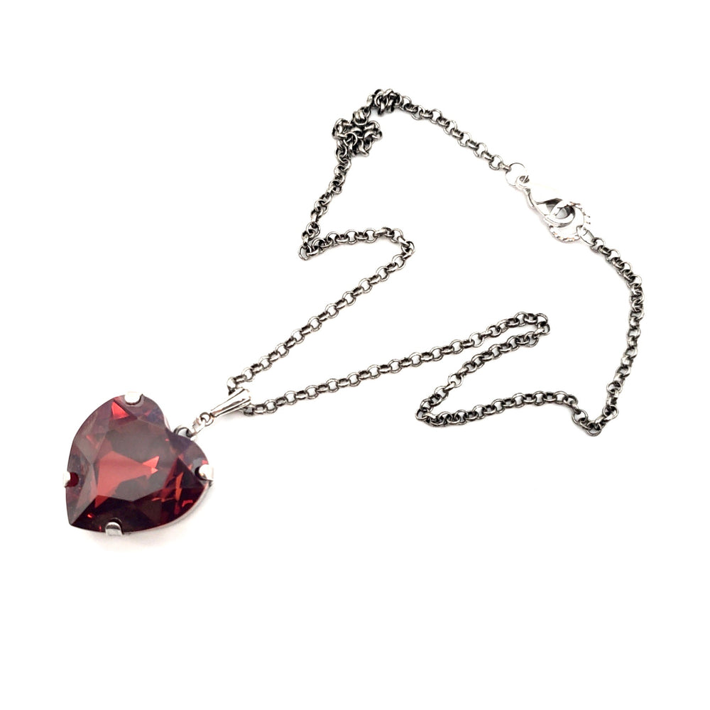 HEART THROB FEVER HEART NECKLACE