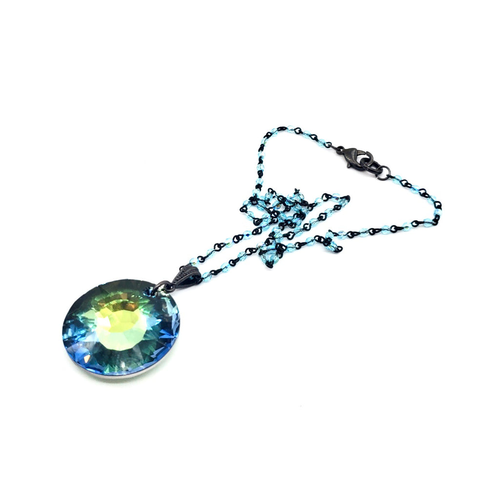 RARE FIND SAHARA ROUND BLUE BIRD CHAIN NECKLACE