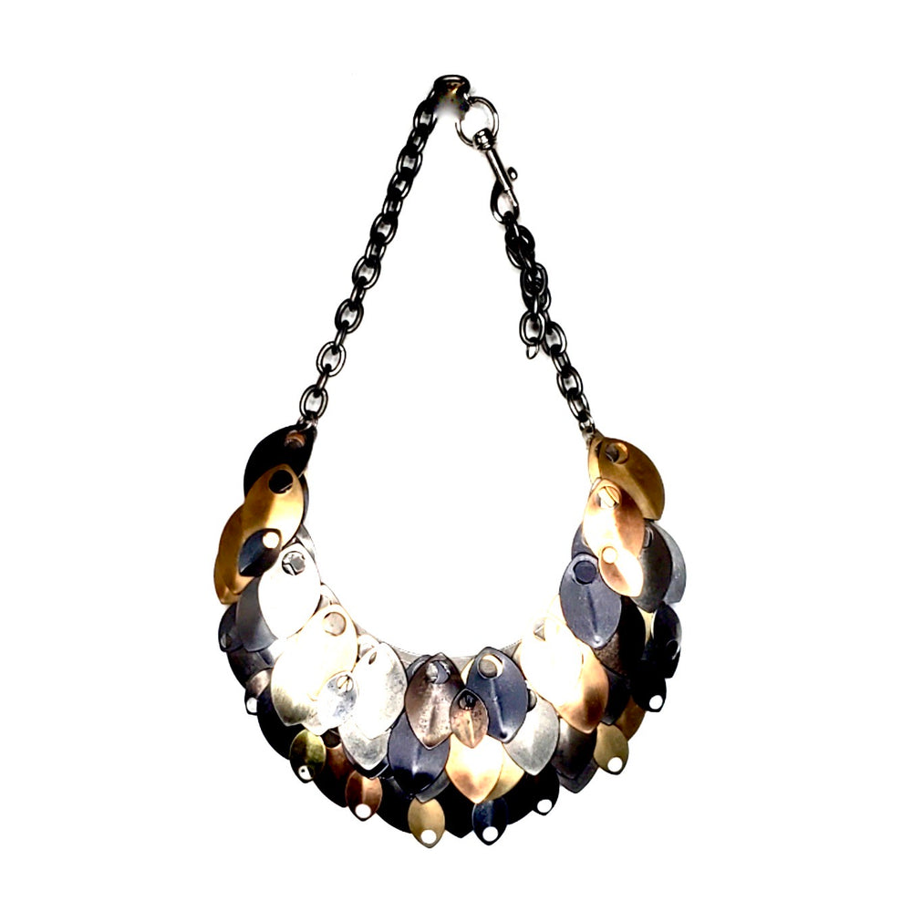 ARMED & DANGEROUS NECKLACE