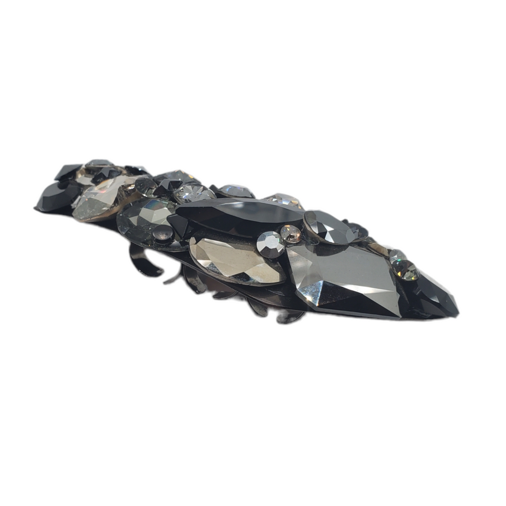 BLACK CAVIAR KNUCKLE DUSTER RING