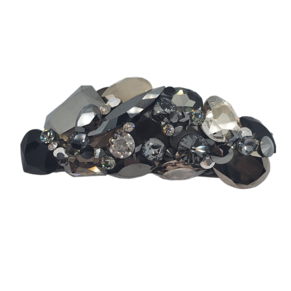 BLACK CAVIAR KNUCKLE DUSTER RING