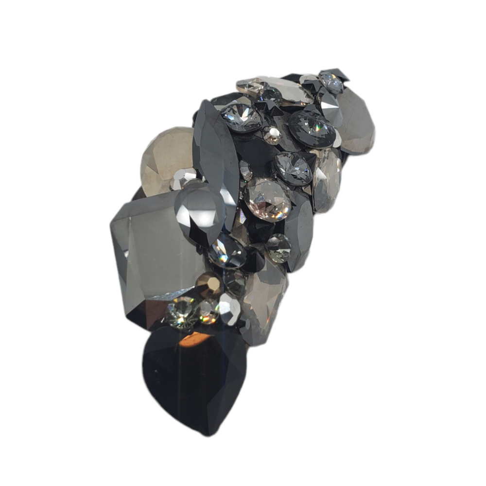 BLACK CAVIAR KNUCKLE DUSTER RING