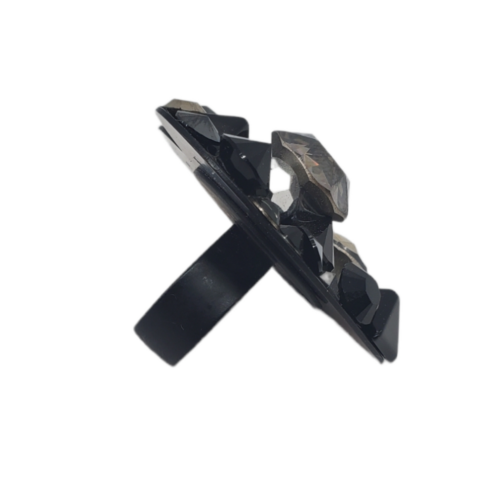 BLACK CAVIAR SMALL HEART RING