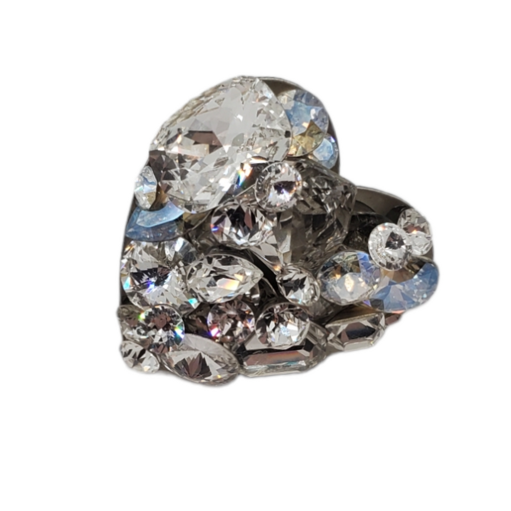 SCANDALOUS SMALL HEART RING