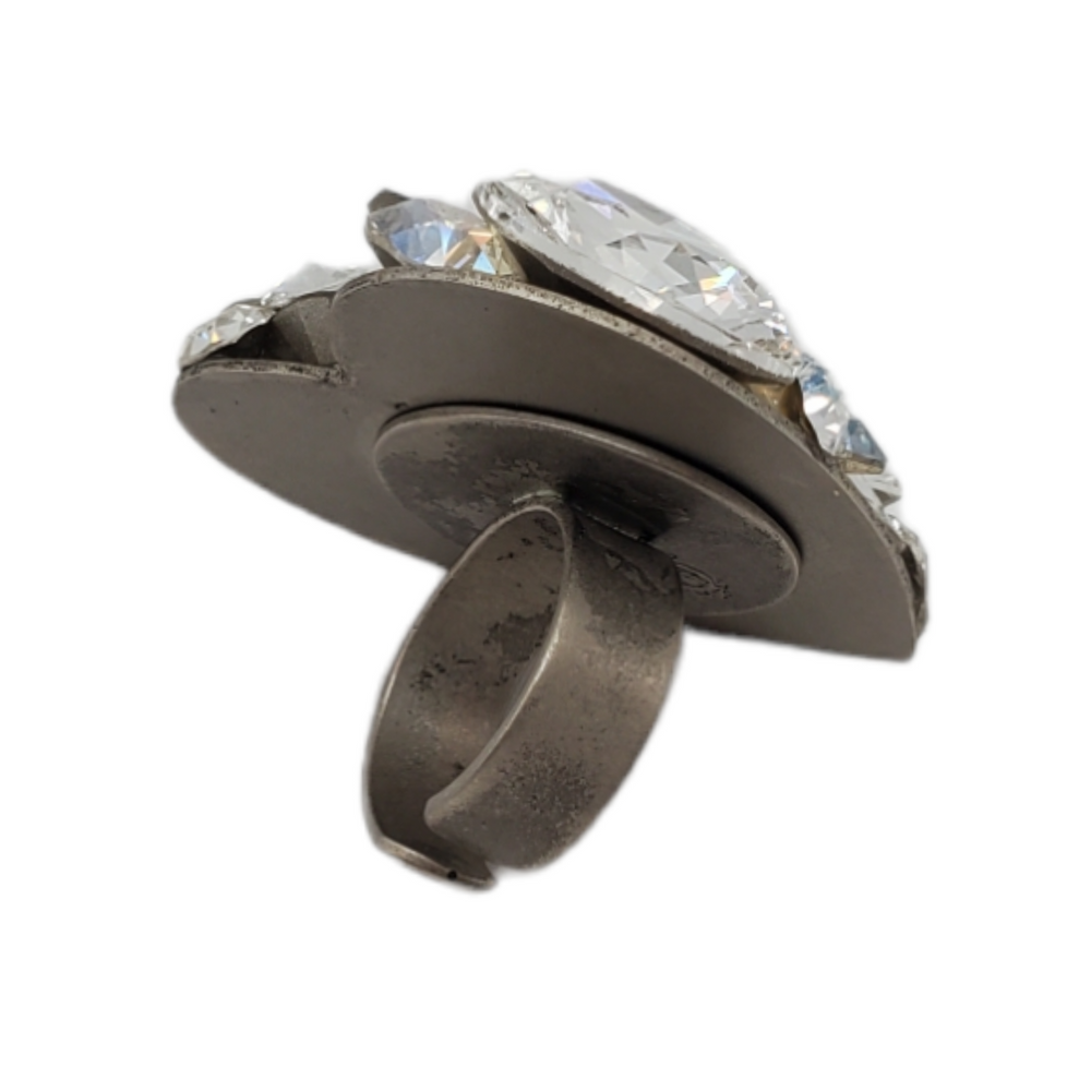 SCANDALOUS SMALL HEART RING