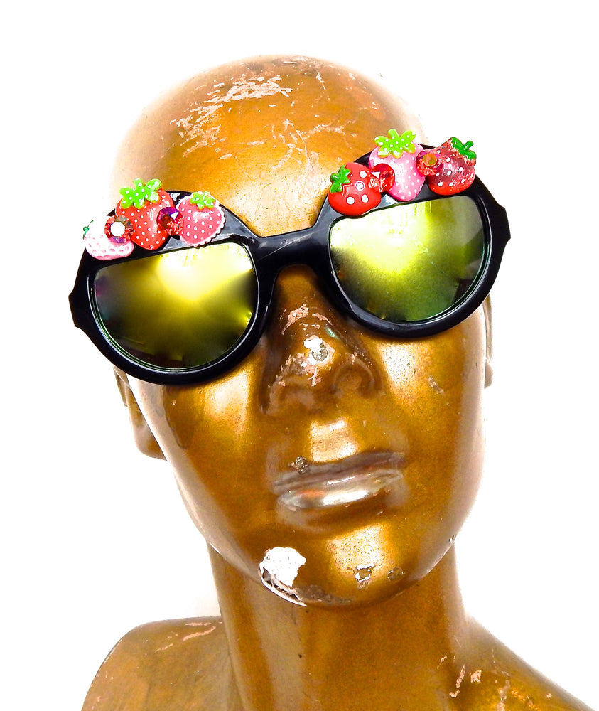STRAWBERRY BLONDE WILDE CATERPILLAR GLASSES