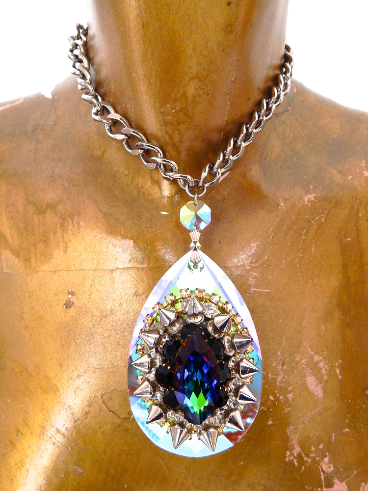 SPHINX DROP NECKLACE