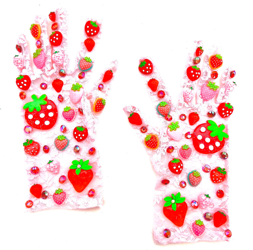 STRAWBERRY BLONDE GLOVES