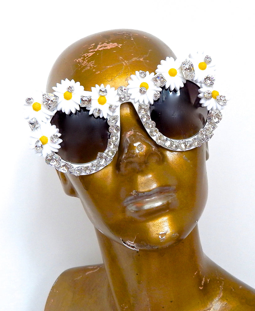 SWAN RIVER DAISY SCOTTIE GLASSES