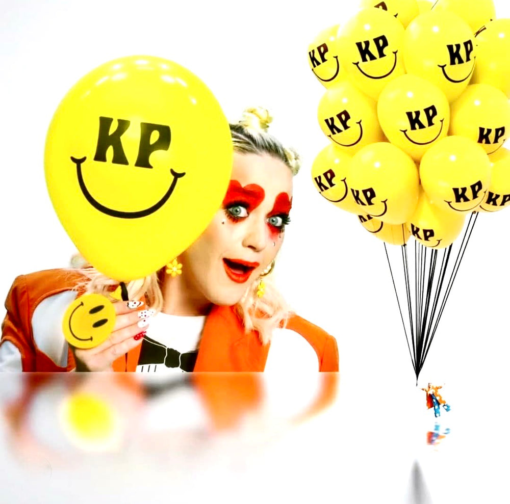 KATY PERRY "SMILE" VIDEO