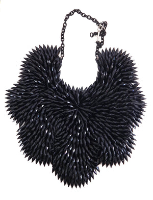 VIOLATOR NECKLACE