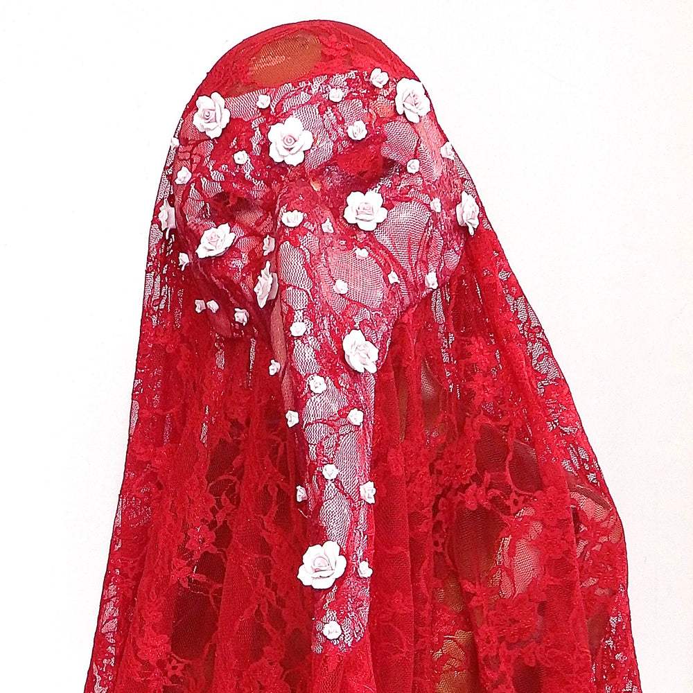 VOLTAIRE RED LACE MASK