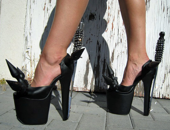 METAL PEARL BONE APRIL 2012