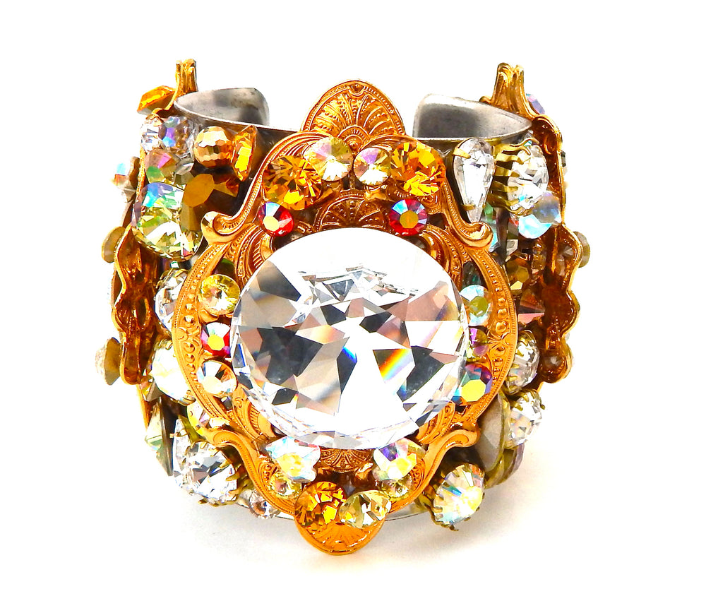 VICTORIAN COUNTESS CUFF