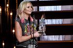 MIRANDA LAMBERT X CMA AWARDS NOVEMBER 2015