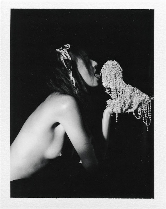 METAL PEARL BONE APRIL 2012