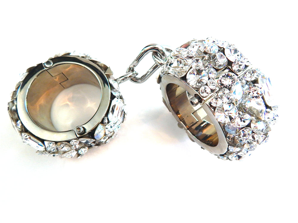 SCANDALOUS RESTRAINT CUFFS