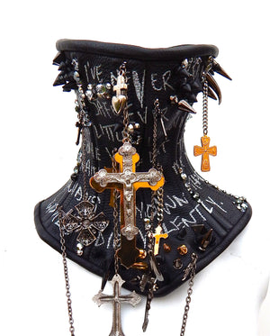 SAVIOR COLLAR